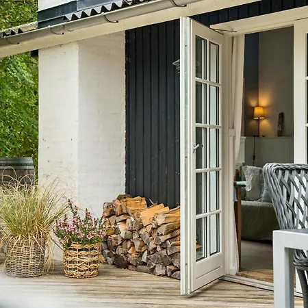 Сasa de vacaciones With Big Terrace In Tversted Bindslev